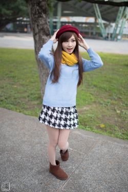 吮她的花蒂h海报